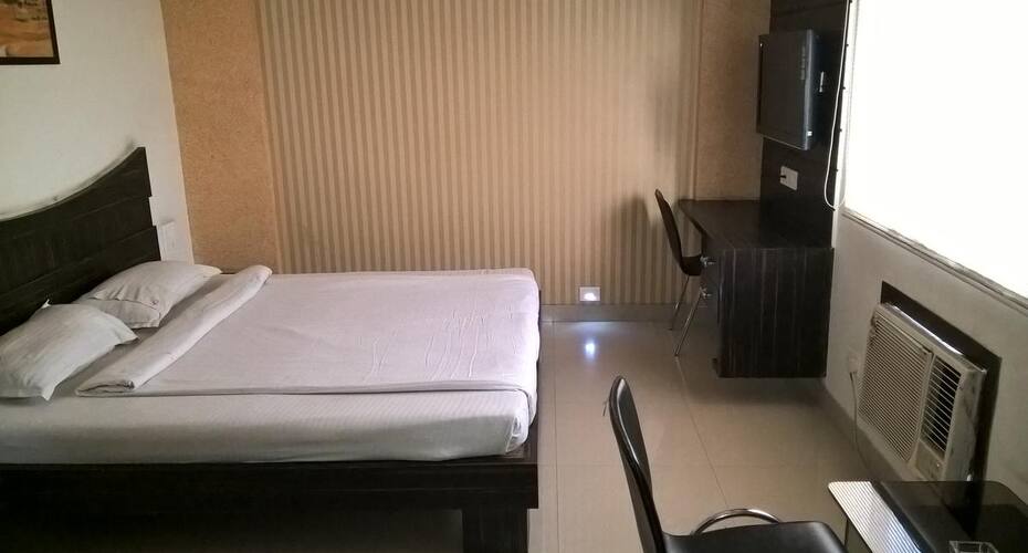 Hotel Pink Pearl, Raigarh 2
